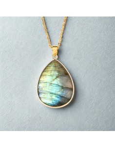 Colar de labradorite cabochão em aço pedra natural