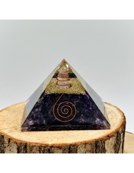 Pirâmide de ametista orgonite para purificação energética, serenidade interior e elevação espiritual