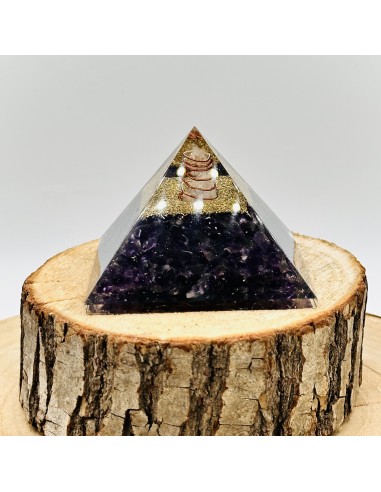 Pirâmide de ametista orgonite para purificação energética, serenidade interior e elevação espiritual