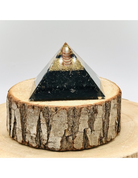 Pirâmide de turmalina orgonite 7 cm cristal natural