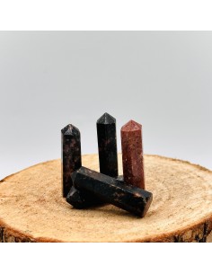 Gerador de rodonite para cura emocional, força afetiva e equilíbrio vibracional do coração