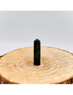 Gerador de zoisite com rubi cerca de 4 cm pedra natural