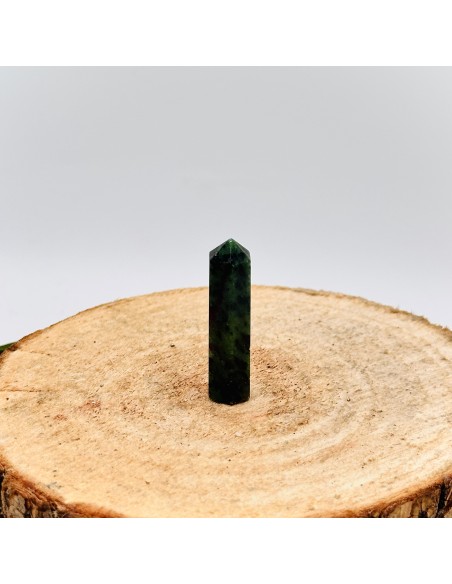 GENERADOR DE ZOISITE COM RUBI 4CM