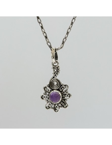 Colgante de amatista Mariana en plata para protección espiritual, paz interior y elevación de la conciencia