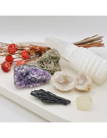 Kit de cristais para entrada da casa para proteção energética, limpeza do ambiente e harmonização vibracional.