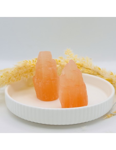 Torre de selenite laranja de 5 cm para limpeza energética, vitalidade criativa e elevação vibracional do campo.