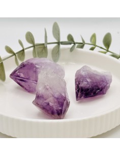Ponta de Ametista — cristal natural de luz e proteção espiritual para purificação, serenidade e elevação energética. 2