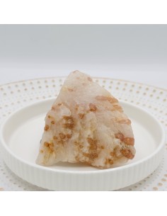 Quartzo com turmalina rosa em bruto para amor curador, proteção emocional e equilíbrio vibracional do coração