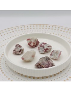 Turmalina rosa en bruto que aporta sanación emocional, amor propio y suavidad del corazón