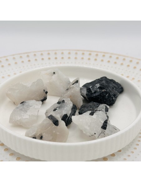 Quartzo turmalinado em bruto 4 a 5 cm pedra natural