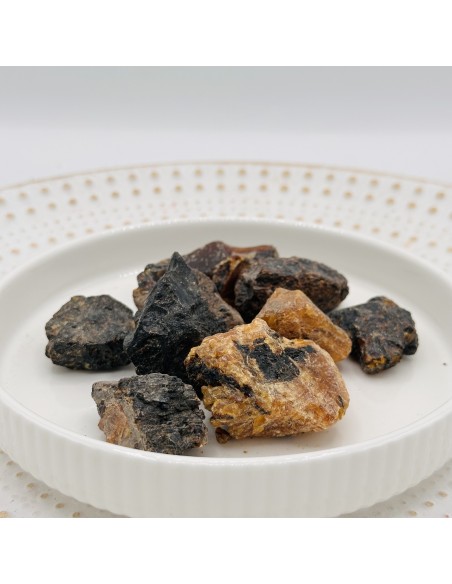 Ámbar en bruto que aporta alegría interior, protección energética y equilibrio emocional