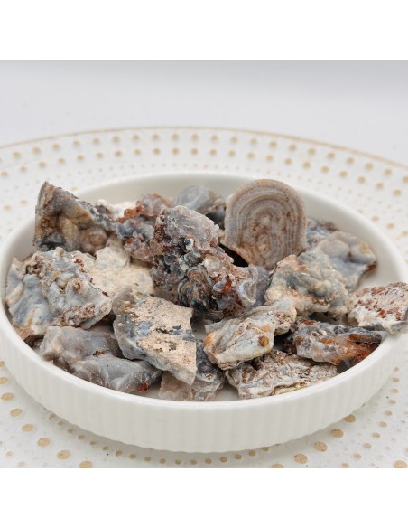 Calcedónia Cristalizada — cristal natural de serenidade, luz e conexão espiritual profunda.