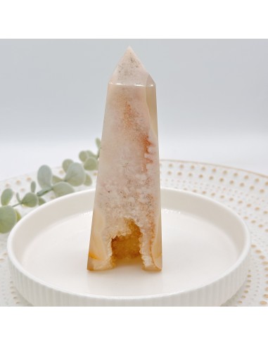 Punta de ágata rosa para sanación emocional, suavidad interior y armonía del corazón