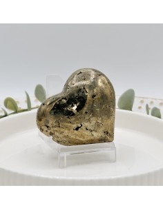 Corazón de pirita para protección energética, fuerza interior y prosperidad consciente