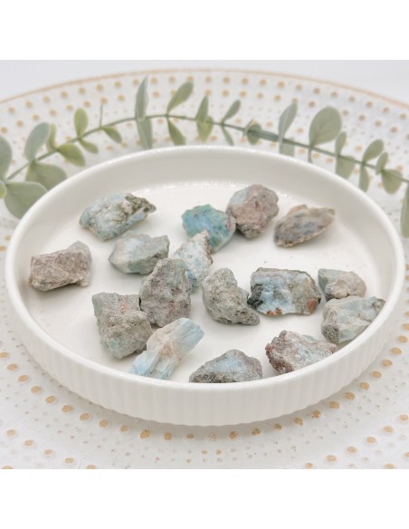 Larimar em bruto para serenidade interior, expressão amorosa e conexão com a energia divina