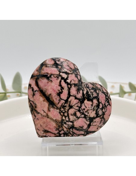 Coração de Rodonite — cristal em forma de coração para vibração de amor, compaixão, perdão e cura emocional.
