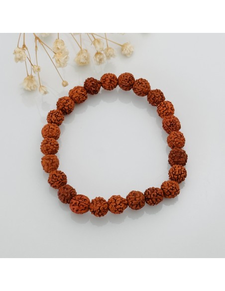 Pulsera de Rudraksha 8 mm que aporta protección energética, pureza interior y elevación espiritual