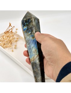 Bastão de labradorite para proteção energética, ativação da intuição e expansão consciente da perceção interior 2