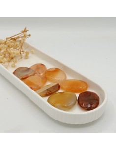 Cornalina rolada plana para vitalidade, coragem interior e despertar energético