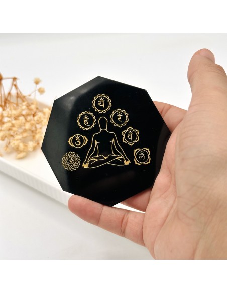 Base de obsidiana negra 7 chakras para proteção profunda, alinhamento energético e estabilização do campo sutil
