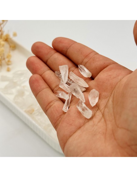 Mini punta de cuarzo láser 1 a 2 cm para foco energético, claridad mental y dirección vibracional