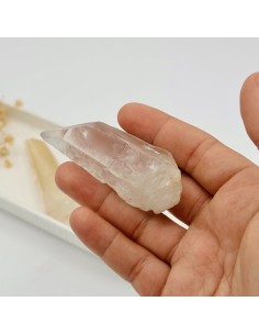 Ponta de Quartzo Lemuriano que promove sabedoria ancestral, despertar espiritual e elevação da consciência 2