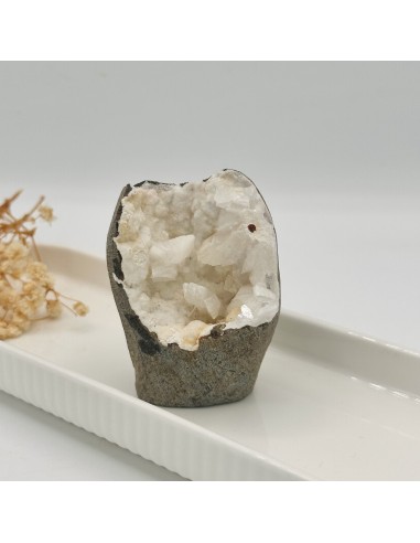 Geodo de calcedónia com estilbita para paz interior, harmonização emocional e elevação espiritual suave