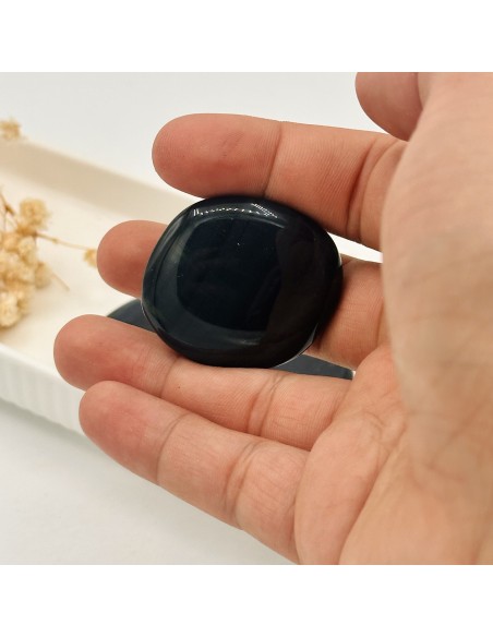 Turmalina negra rolada plana para proteção intensa, enraizamento e estabilidade vibracional