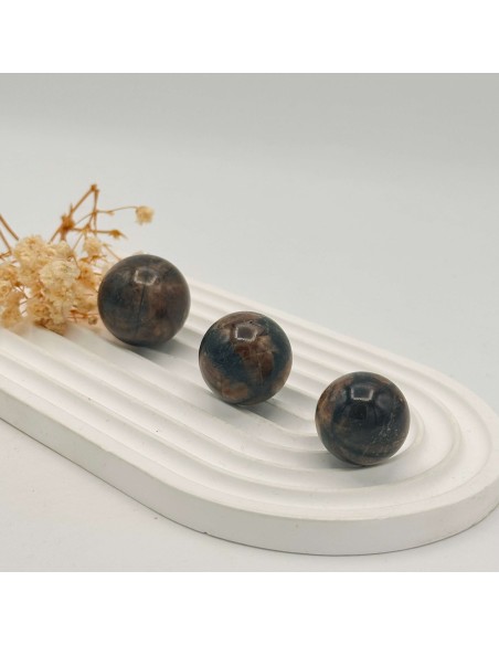 Esfera de quiastolita Piedra de la Cruz para protección espiritual, estabilidad interior y fortalecimiento del campo energético