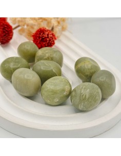 Jade verde rolada 1 a 2 cm pedra natural