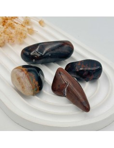 Obsidiana caoba rolada para estabilidade emocional, limpeza profunda e fortalecimento do enraizamento