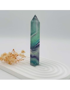 Gerador de fluorite entre 8 e 9 cm para clareza mental, equilíbrio energético e foco interior consciente. 2