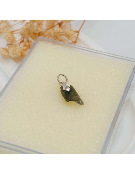Pendente de Moldavite em Prata | Energia de transformação e despertar espiritual