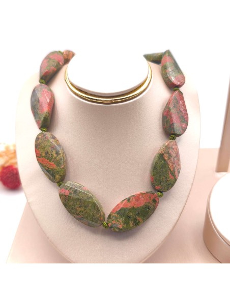 COLLAR DE UNAKITA OVAL