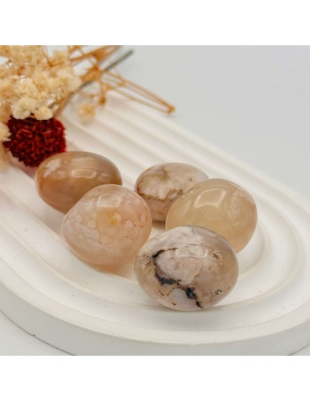 Ágata flor rolada 2 a 3 cm pedra natural