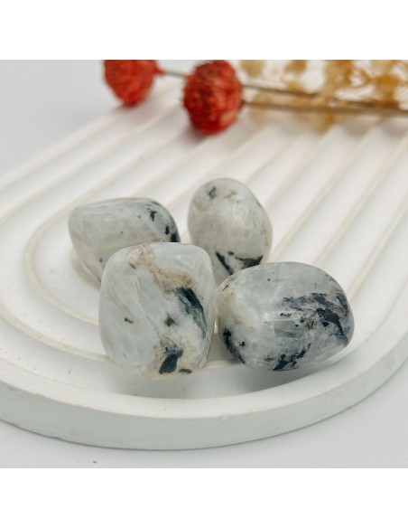 Pedra da Lua rolada para intuição, cura feminina e harmonia interior