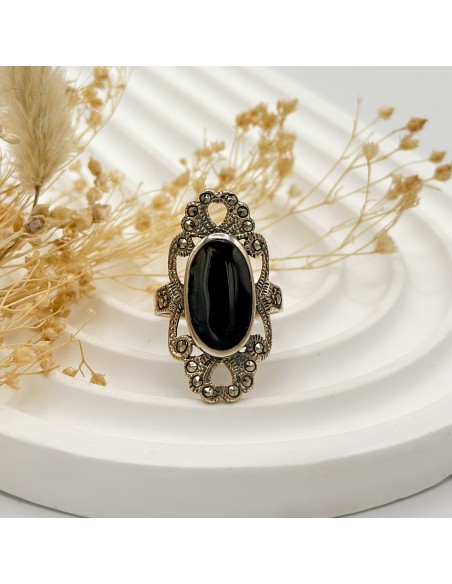 Anillo de ónix negro en plata 925 que activa protección energética, fuerza interior y seguridad emocional