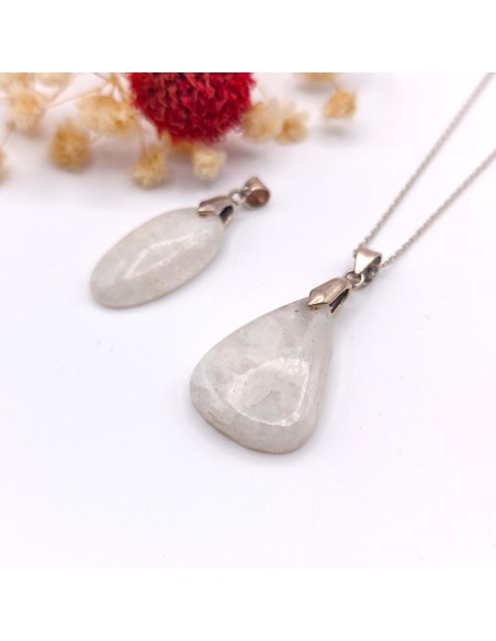 Colgante de piedra de la luna en forma libre para intuición activa, equilibrio emocional y sensibilidad consciente