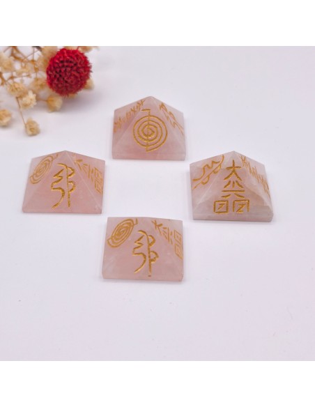 Pirámide Reiki Cuarzo Rosa 3 cm para sanación emocional