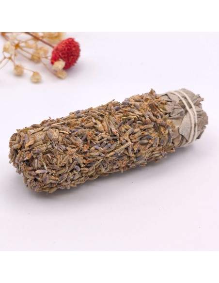 Salvia con lavanda para limpieza energética intensa y purificación profunda