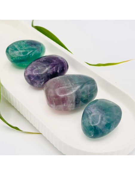 Fluorite Jabon para claridad mental, equilibrio emocional y expansión espiritual. Disponible en verde o morado.