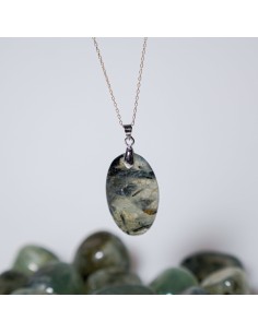 Prehnite para proteção espiritual, cura emocional e invocação do Arcanjo Rafael