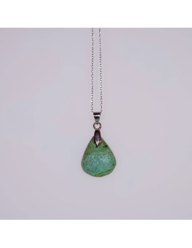 Garnierita verde para sanación emocional profunda y equilibrio del chakra corazón