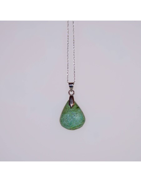 Garnierita verde para sanación emocional profunda y equilibrio del chakra corazón