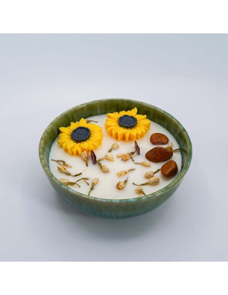 Vela con girasol, pétalos amarillos y Jaspe Amarillo para prosperidad y energía solar