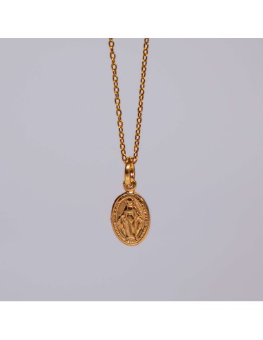 Colgante Nuestra Señora de los Milagros en plata dorada para fe, protección y amparo espiritual