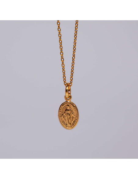 Pendente Nossa Senhora dos Milagres em prata dourada para fé, proteção e amparo espiritual