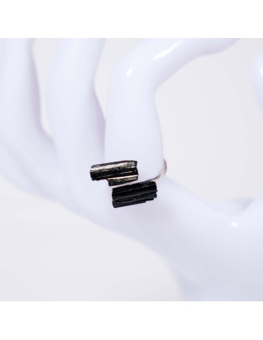 Anillo de turmalina negra en plata ajustable para protección energética, enraizamiento y equilibrio espiritual