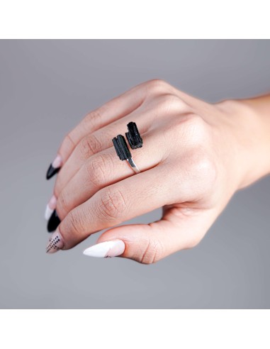 Anillo de turmalina negra en plata ajustable para protección energética, enraizamiento y equilibrio espiritual