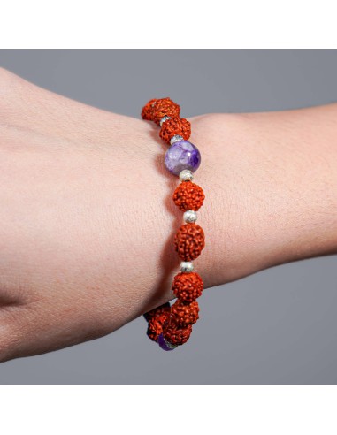 Pulseira de Rudraksha, ametista e charoite para transmutação, intuição e elevação espiritual